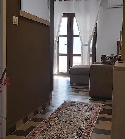 Iva Apartman *