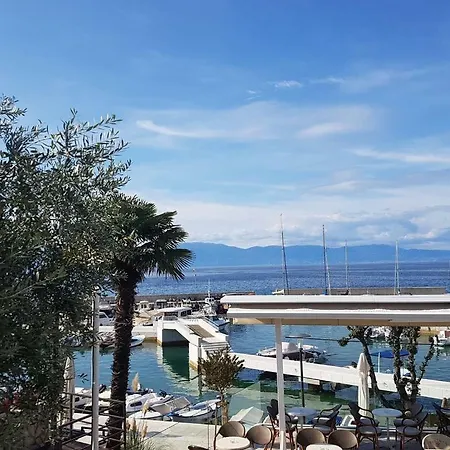 Iva Apartman