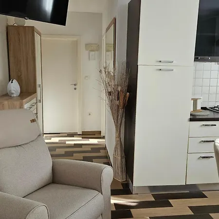 Iva Apartman